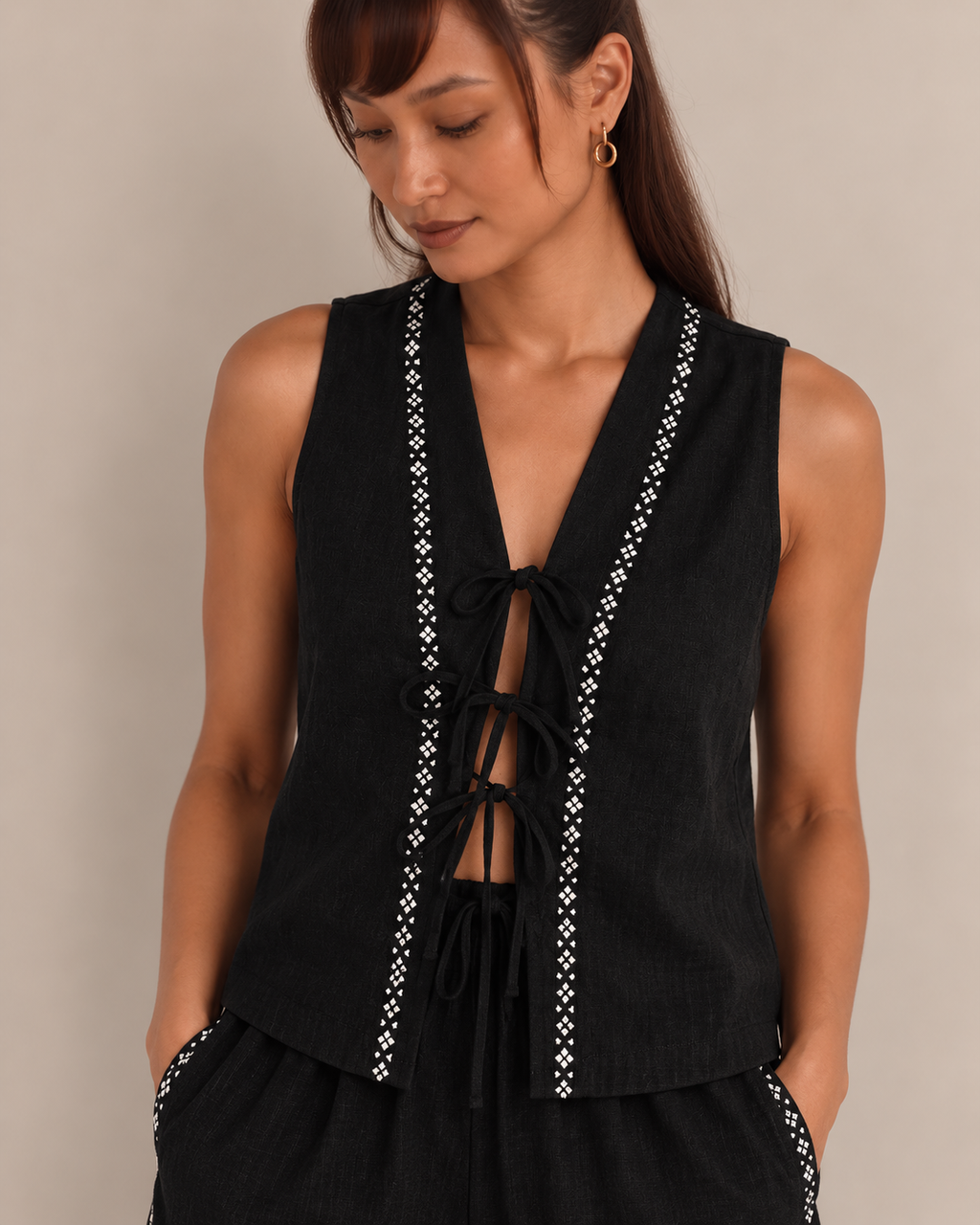 Set of 2: Black Riva Reversable Tie Up Top & Sable Pants
