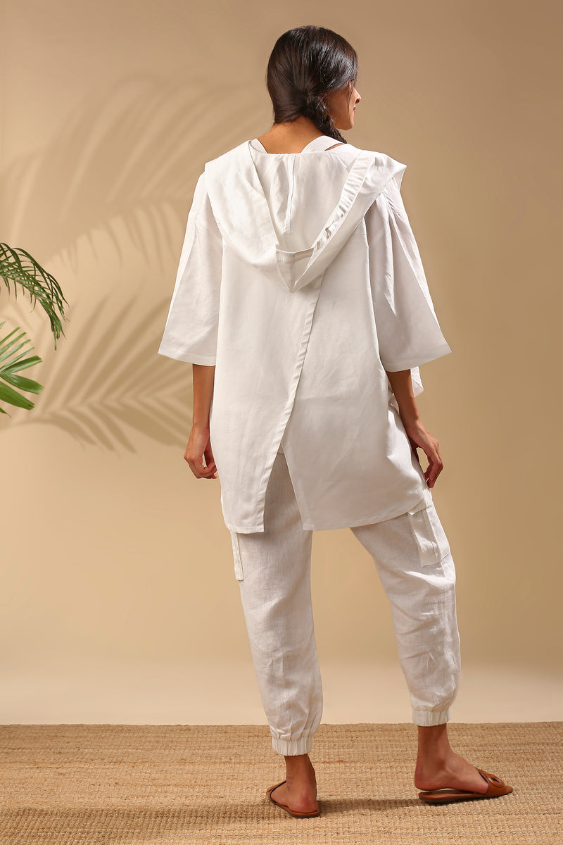 Banyan Gender Fluid Jacket - White
